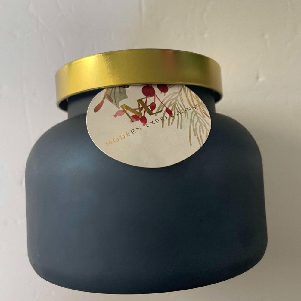 NWT- Modern Expressions Cozy Flannel Candle